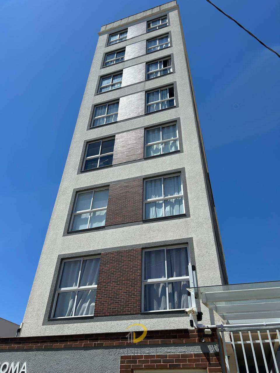 Kitnet Mobiliada completa à venda com 1 quarto, 27,71m² no Portão em Curitiba.