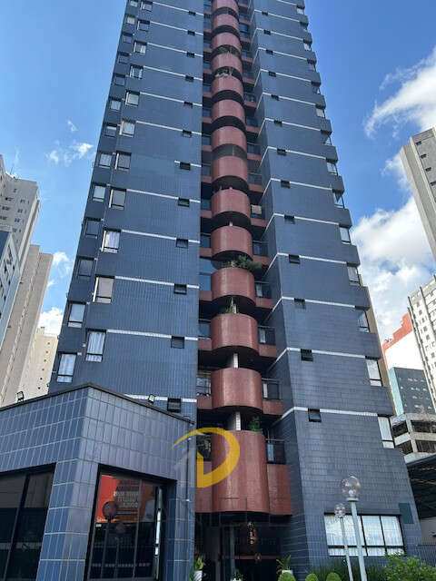Lindo Apartamento à venda, no Edifício Silvertown com 3 quartos 1 suíte, 158m²,  em Curitiba, Batel,